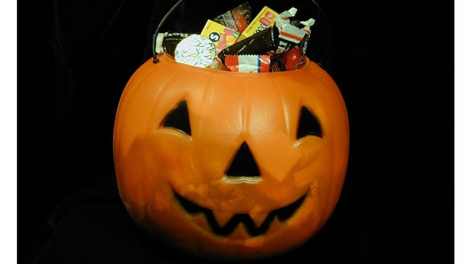 halloween pumpkin candy.jpg